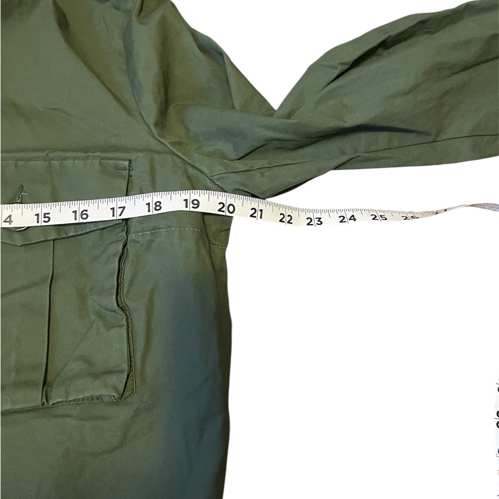 H&M Green Cropped Bomber Jacket with Many Pockets Size 12 Women’s EUC - Picture 3 of 7